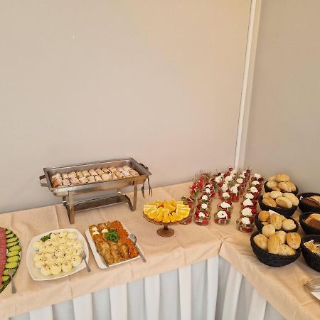 Hotel Poilsio Namai "Vyturys" Palanga Esterno foto