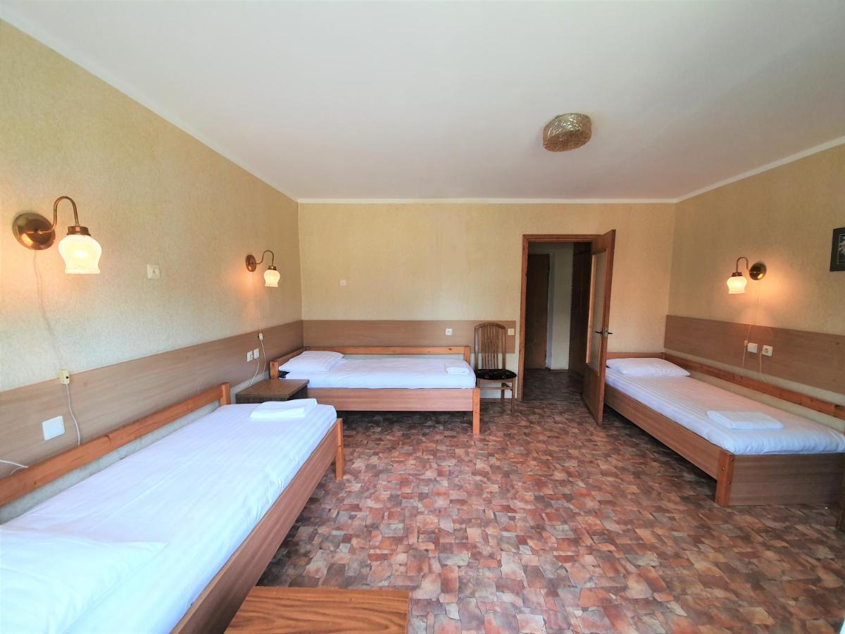 Hotel Poilsio Namai "Vyturys" Palanga Esterno foto