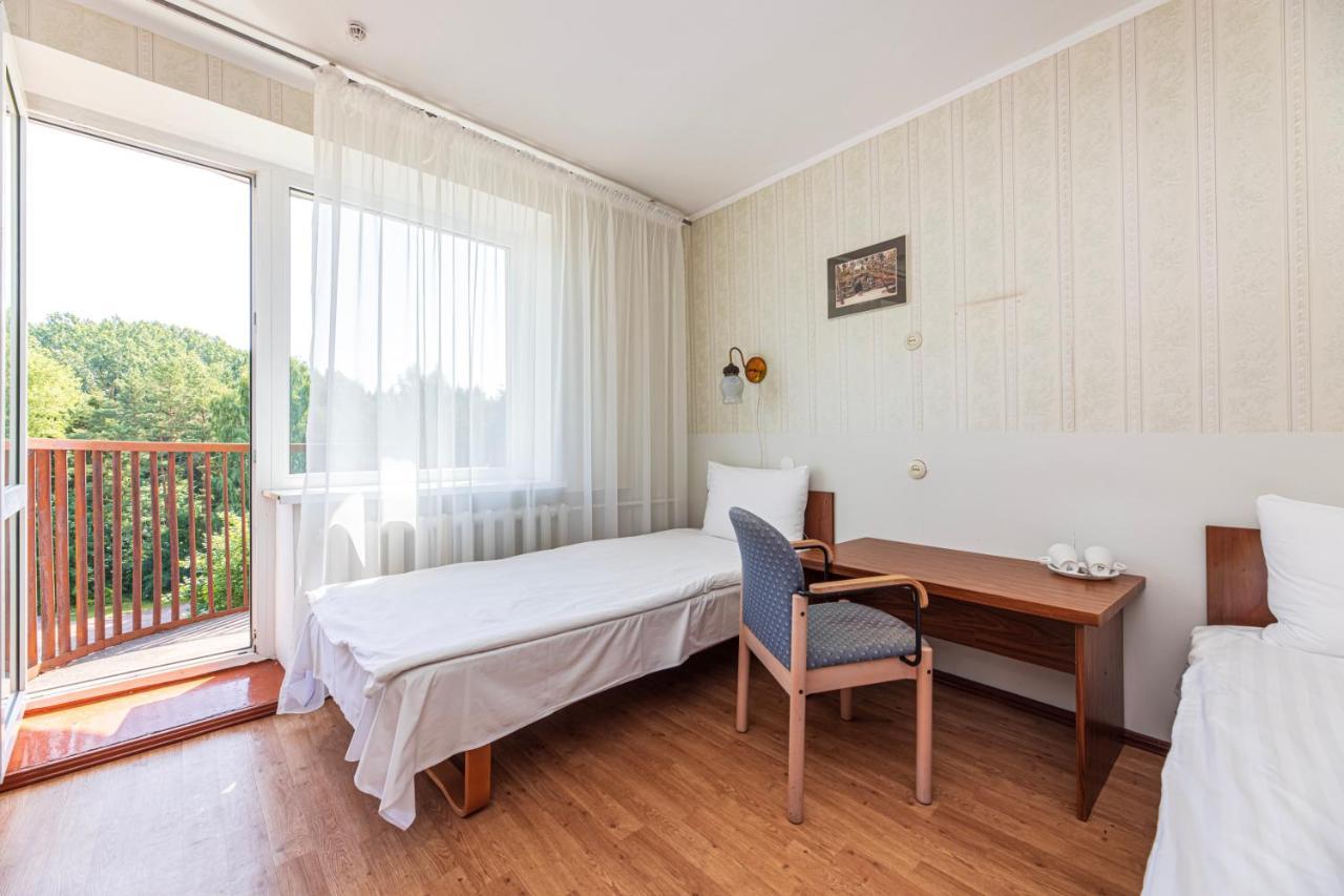 Hotel Poilsio Namai "Vyturys" Palanga Esterno foto