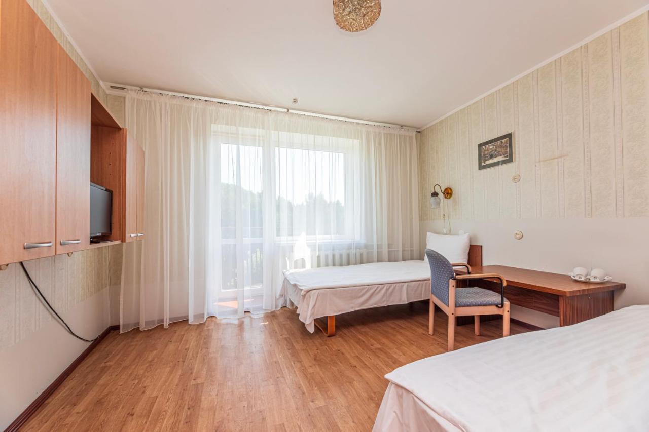 Hotel Poilsio Namai "Vyturys" Palanga Esterno foto