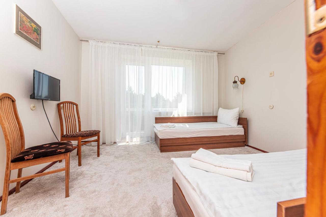Hotel Poilsio Namai "Vyturys" Palanga Esterno foto