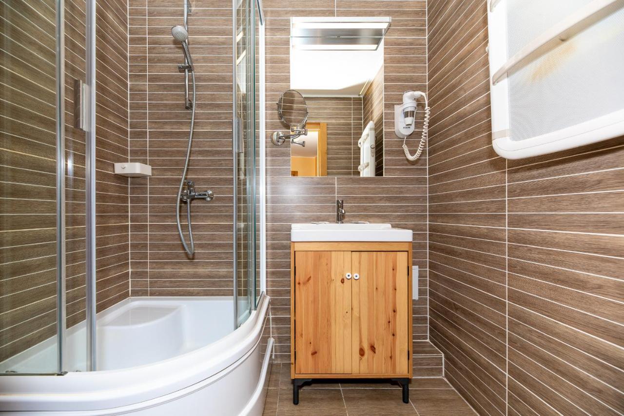 Hotel Poilsio Namai "Vyturys" Palanga Esterno foto